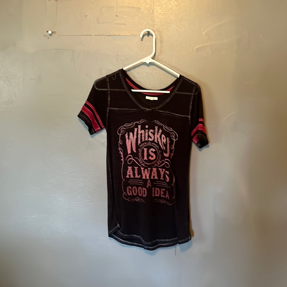 Black short sleeved tee with words (Whiskey is always a good idea) size XS